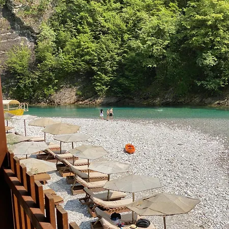 Captain's House 招待所 *